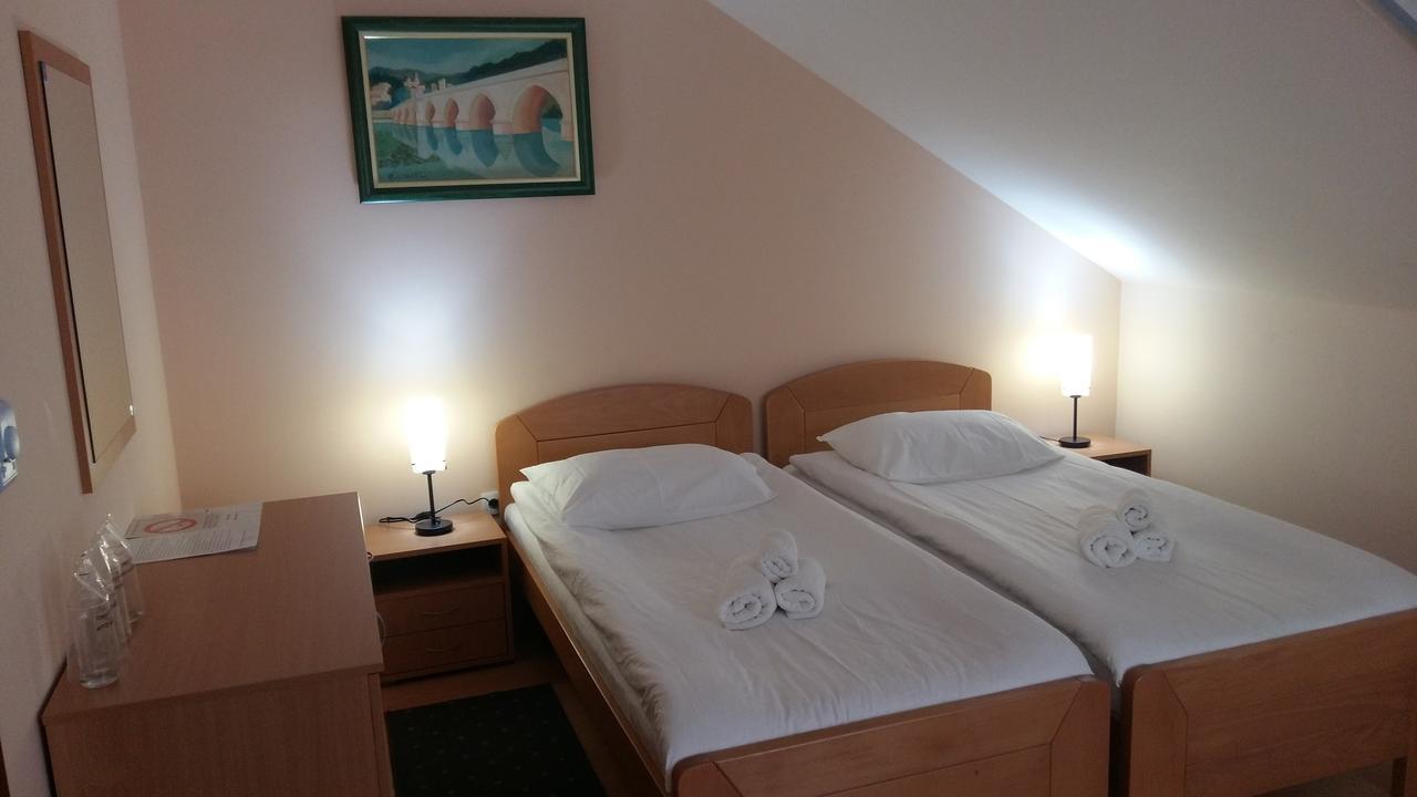 Stari Mlin Hotel Vrsac Exterior foto